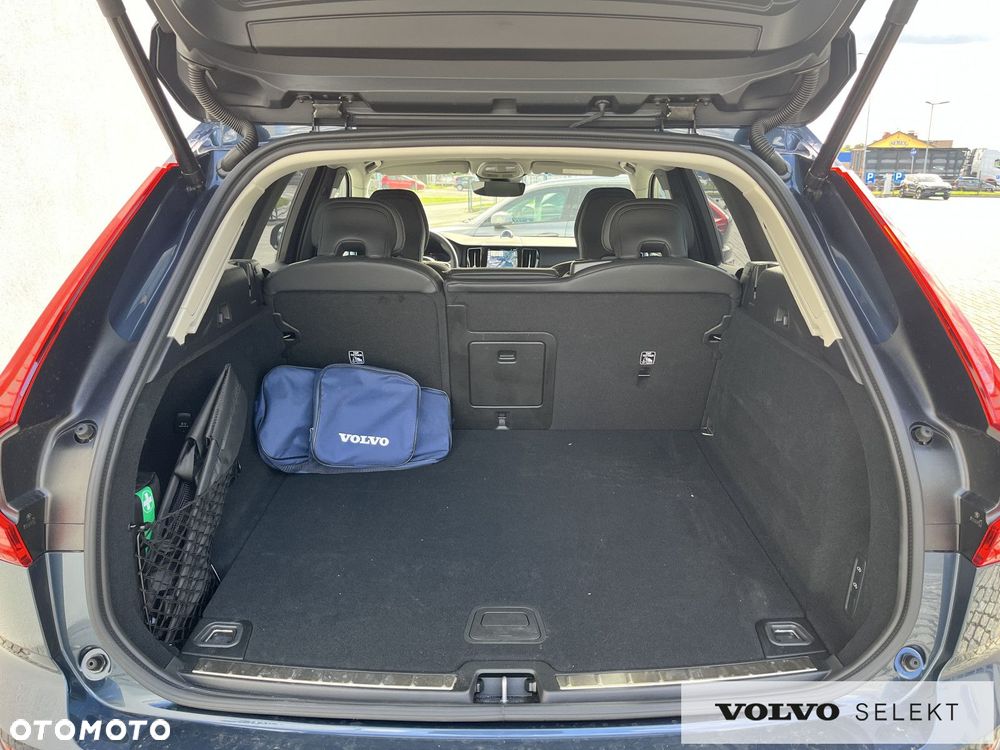 Volvo XC 60 - 38