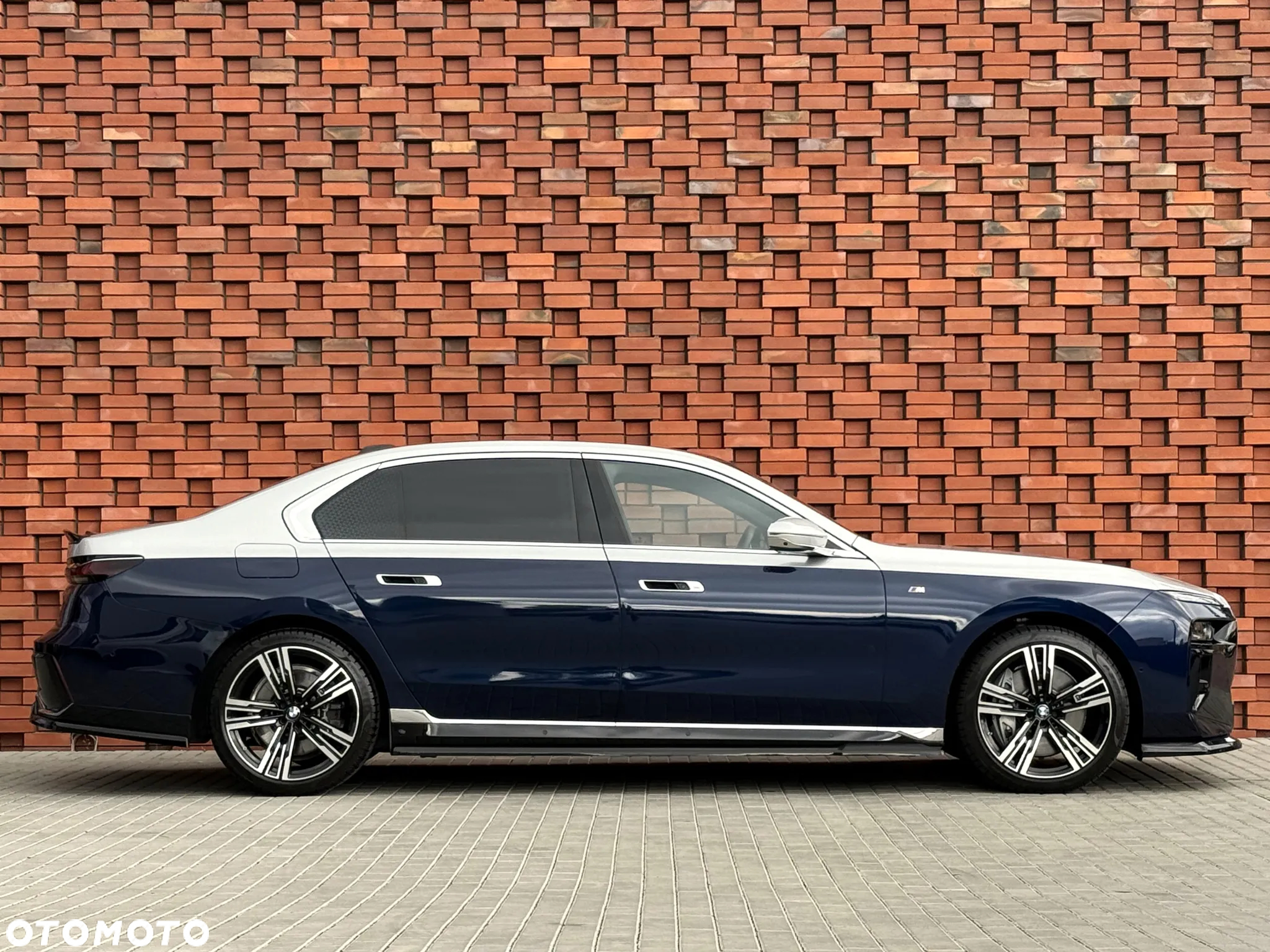 BMW Seria 7 750e PHEV xDrive M Sport sport - 8