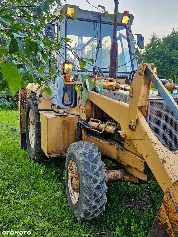 Komatsu FAI 262 - 9