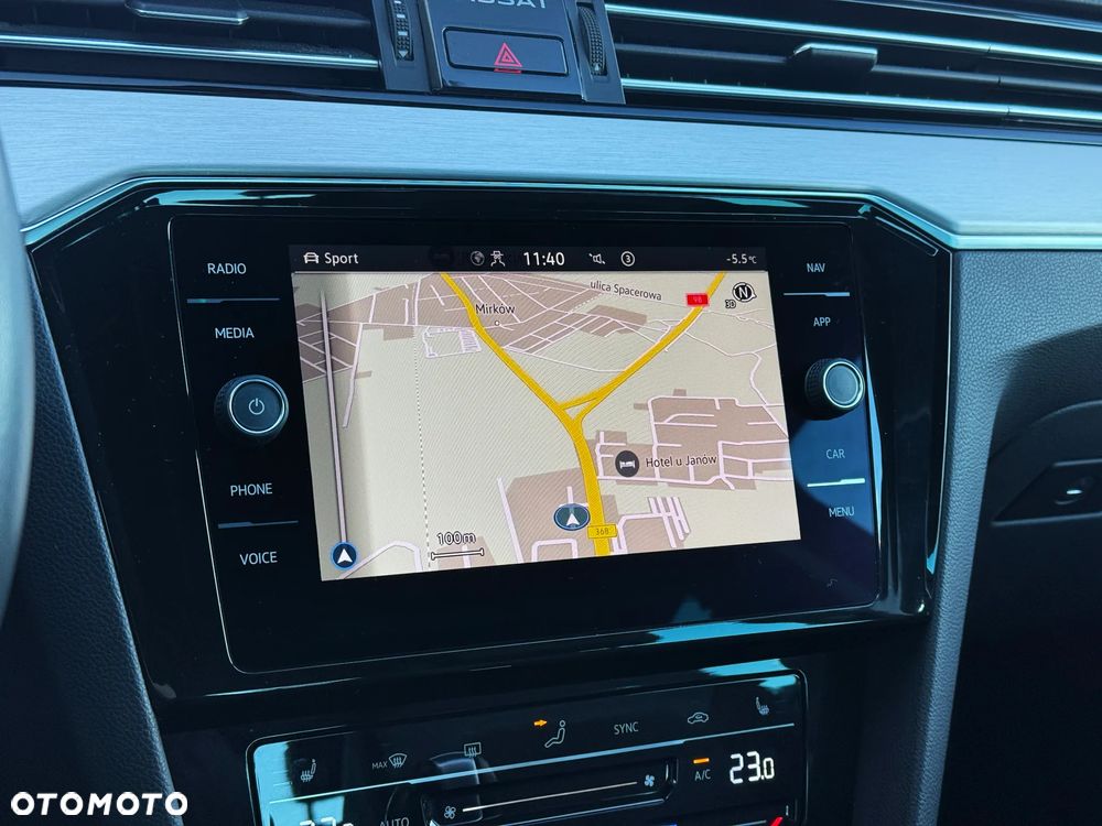 Volkswagen Passat 2.0 TSI Elegance DSG - 35