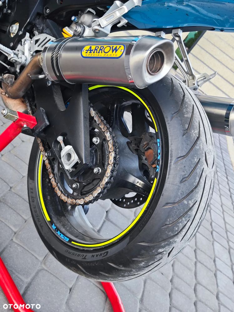 Suzuki GSX-R - 18