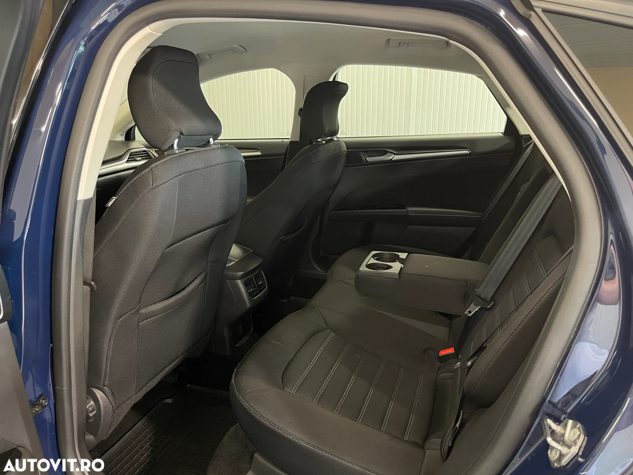 Ford Mondeo 2.0 TDCi Aut. Trend - 8