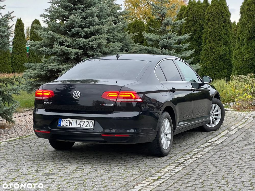 Volkswagen Passat 1.6 TDI SCR DSG - 7