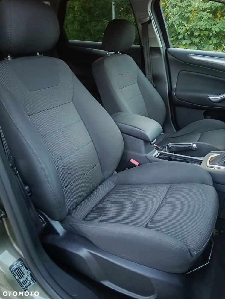 Ford Mondeo 2.0 EcoBoost Titanium - 13