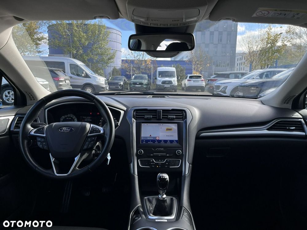 Ford Mondeo - 31