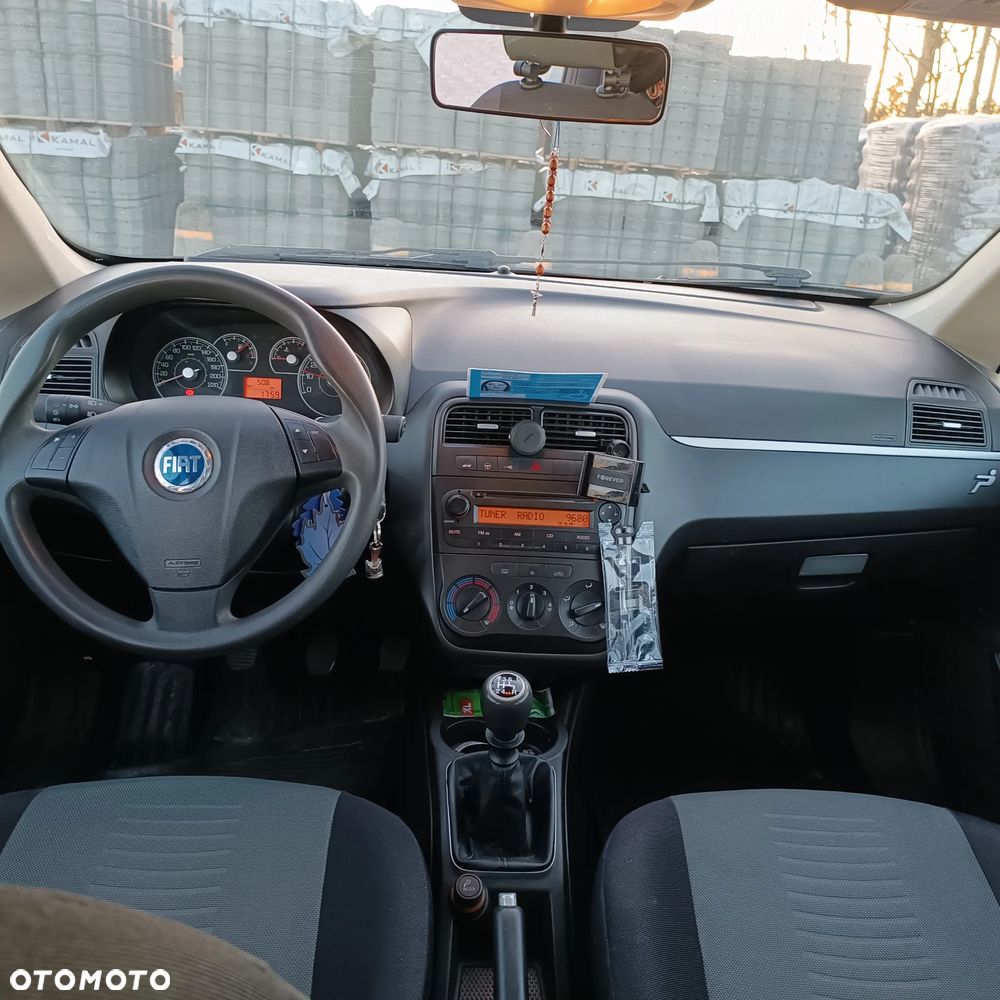 Fiat Grande Punto - 7