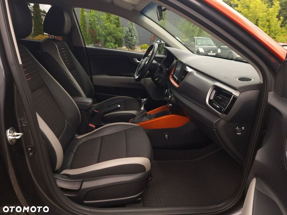 Kia Stonic 1.4 L - 28