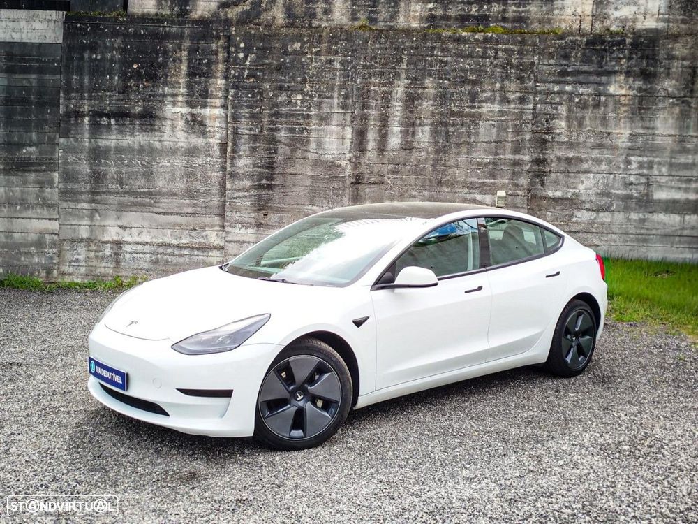 Tesla Model 3 Standard Range Plus RWD - 1