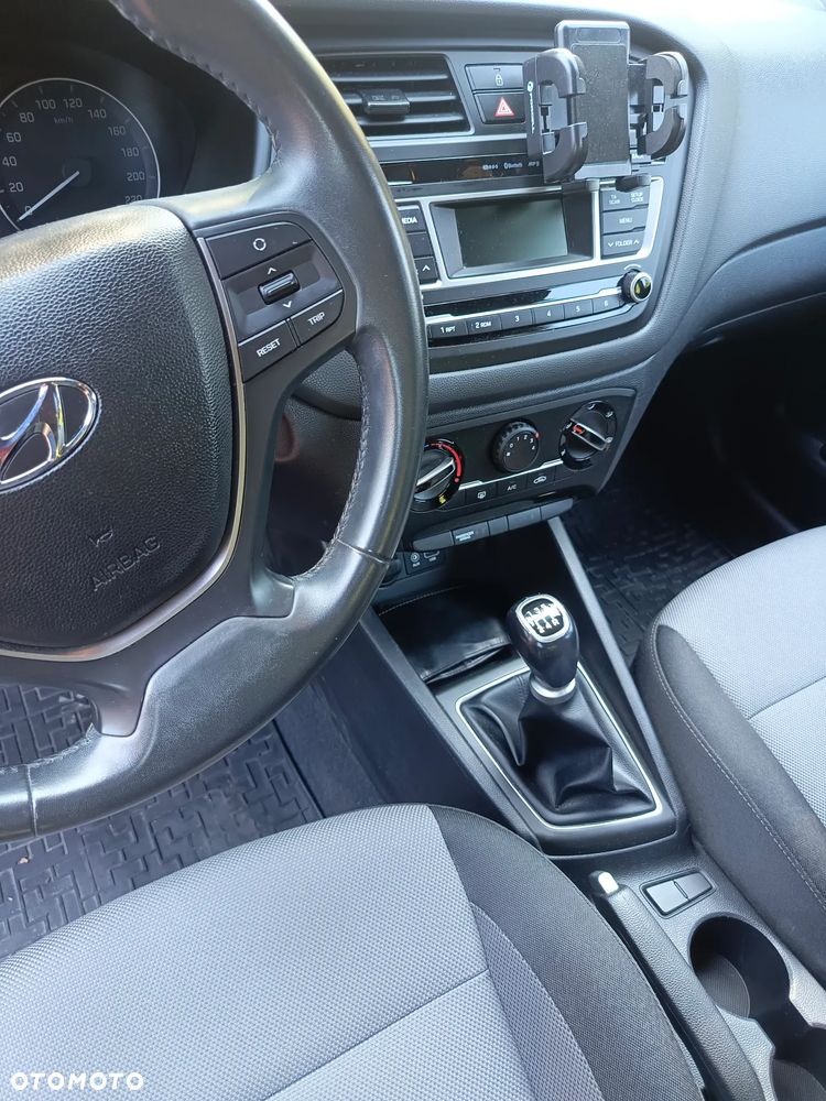 Hyundai i20 1.2 Fresh - 10