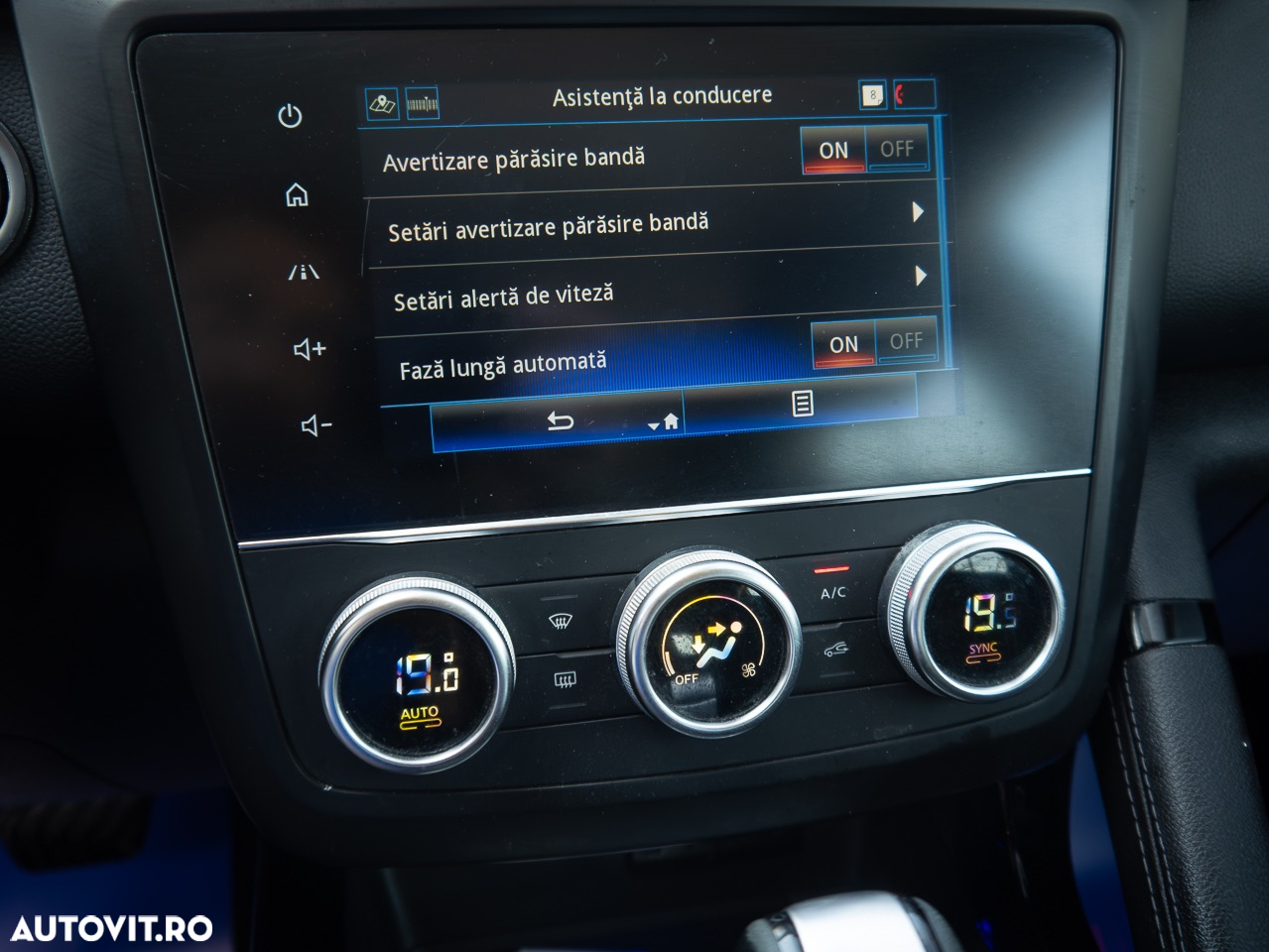 Renault Kadjar BLUE dCi 115 EDC INTENS - 25