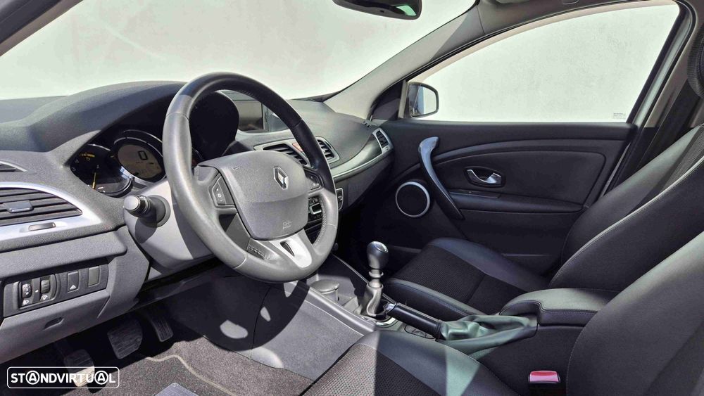 Renault Mégane 1.5 dCi Dynamique S - 10