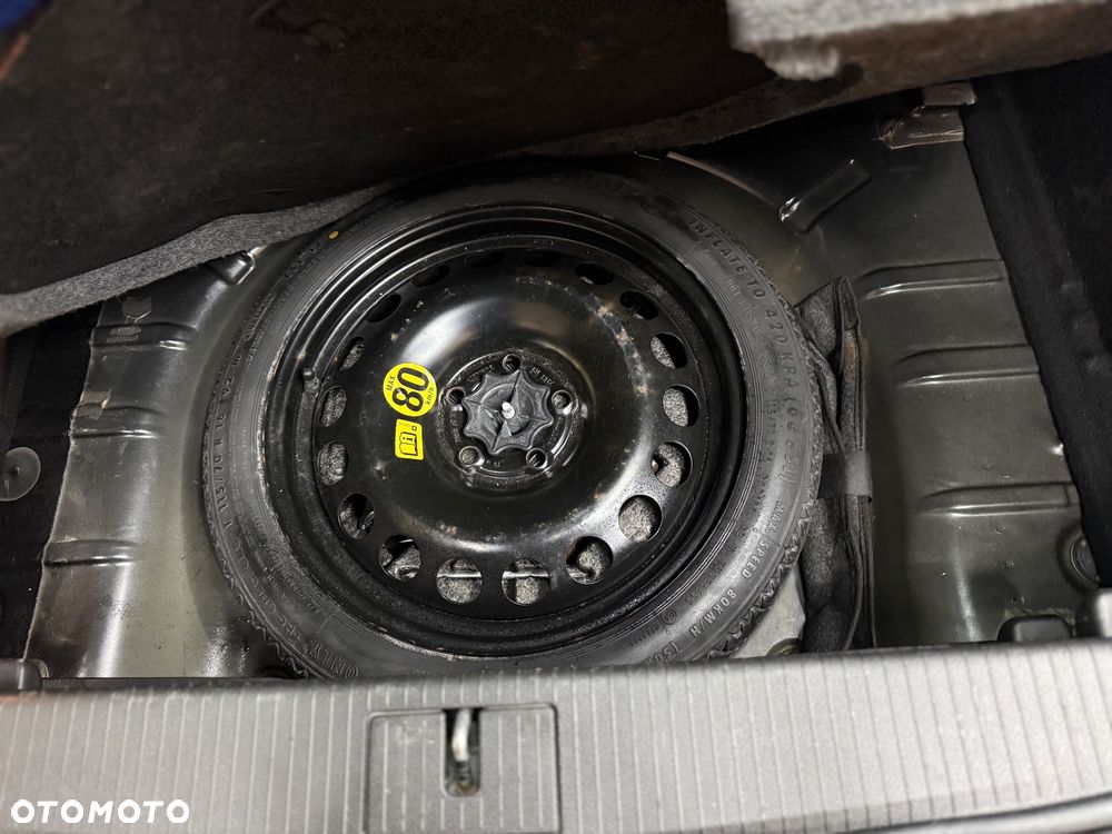 Opel Astra 1.6 Active - 29