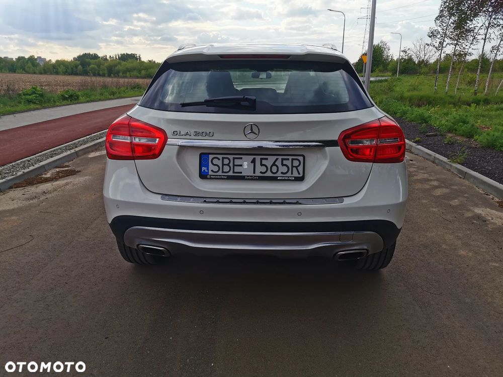 Mercedes-Benz GLA - 6