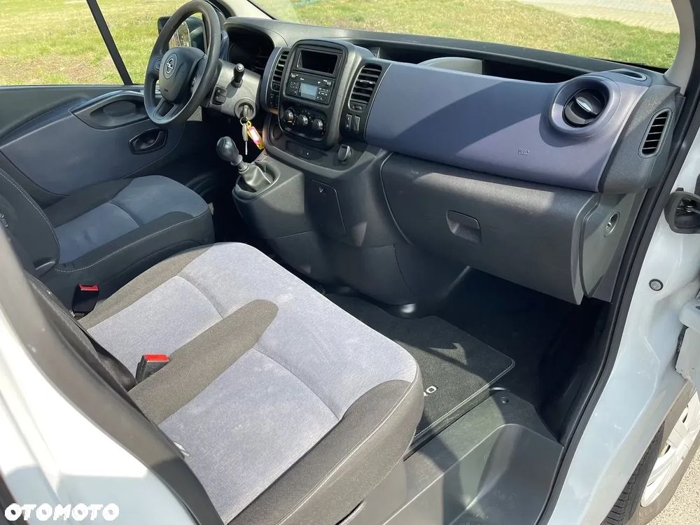 Opel Vivaro - 21
