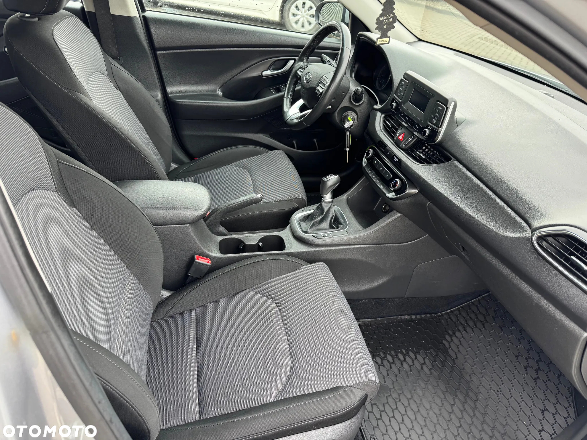 Hyundai i30 1.5 DPI Comfort - 10
