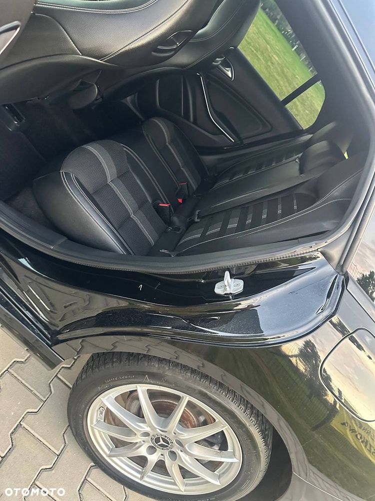 Mercedes-Benz CLA 180 7G-DCT Edition 1 - 15