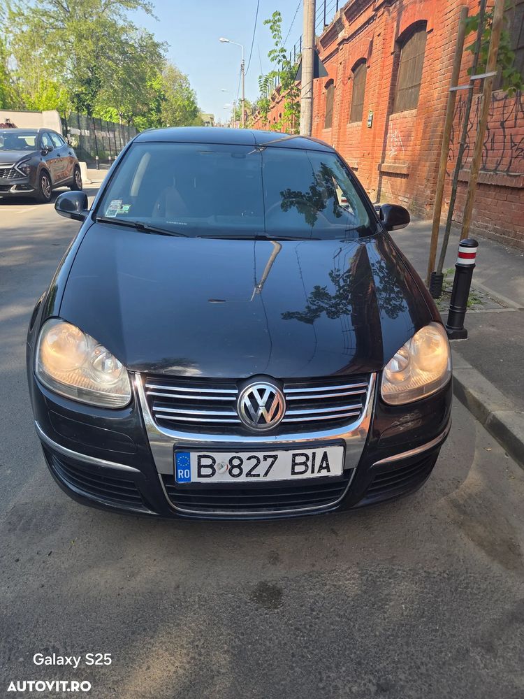 Volkswagen Jetta 1.6 TDI Comfortline - 3