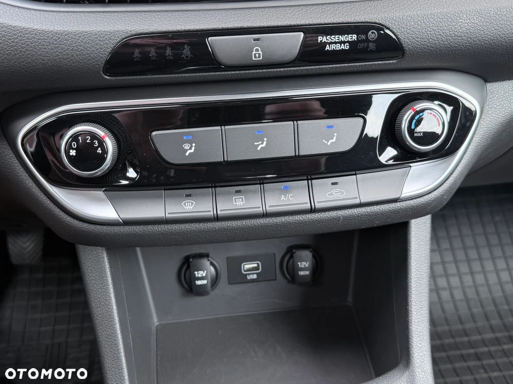 Hyundai i30 - 30