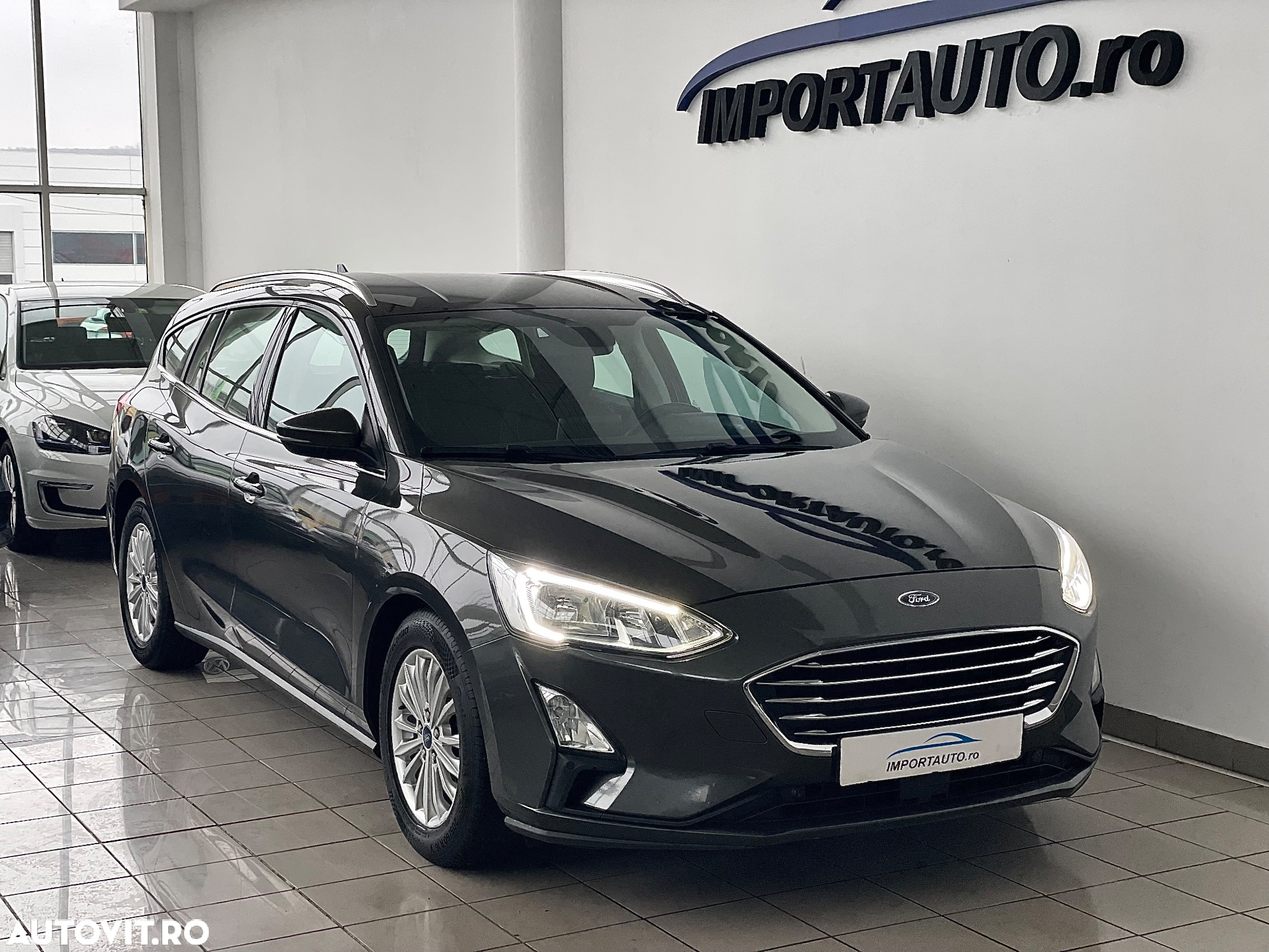 Ford Focus 1.0 EcoBoost Start-Stopp-System TITANIUM DESIGN - 40