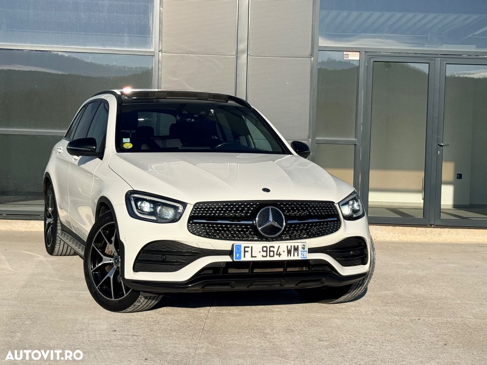 Mercedes-Benz GLC 300 d 4Matic 9G-TRONIC AMG Line Plus - 27
