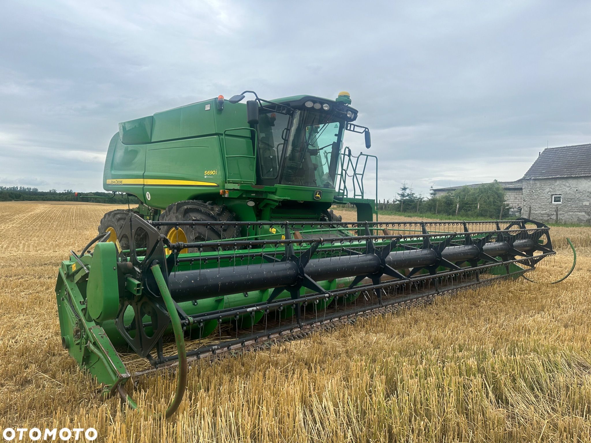 John Deere S690i - 1