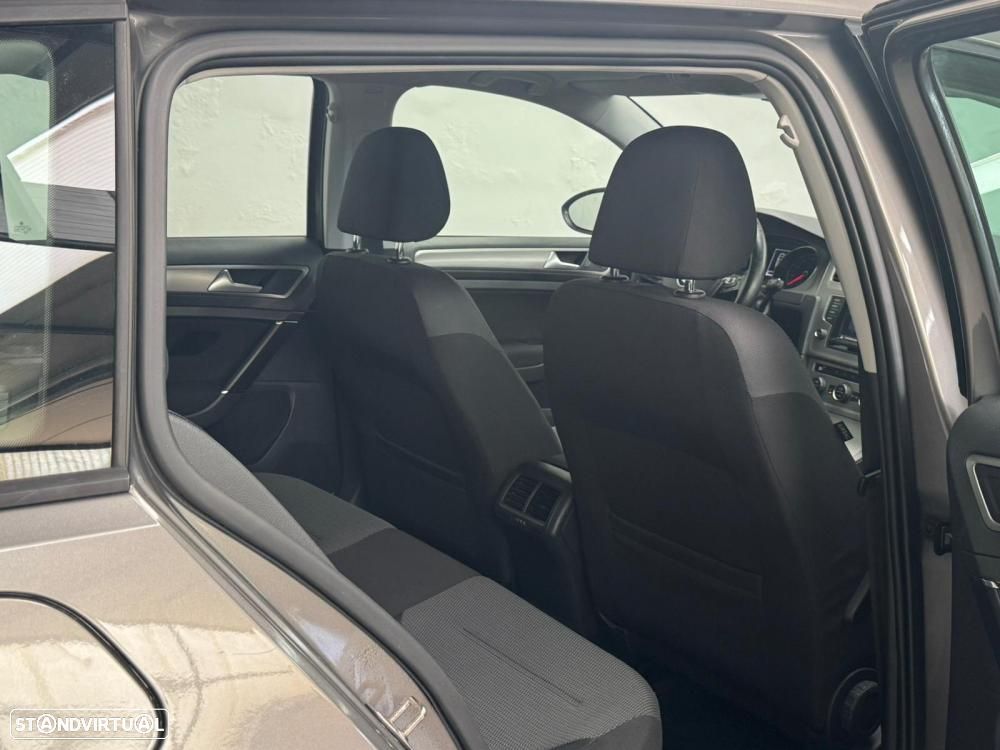 VW Golf Variant 1.6 TDi BlueMotion Comfortline - 20