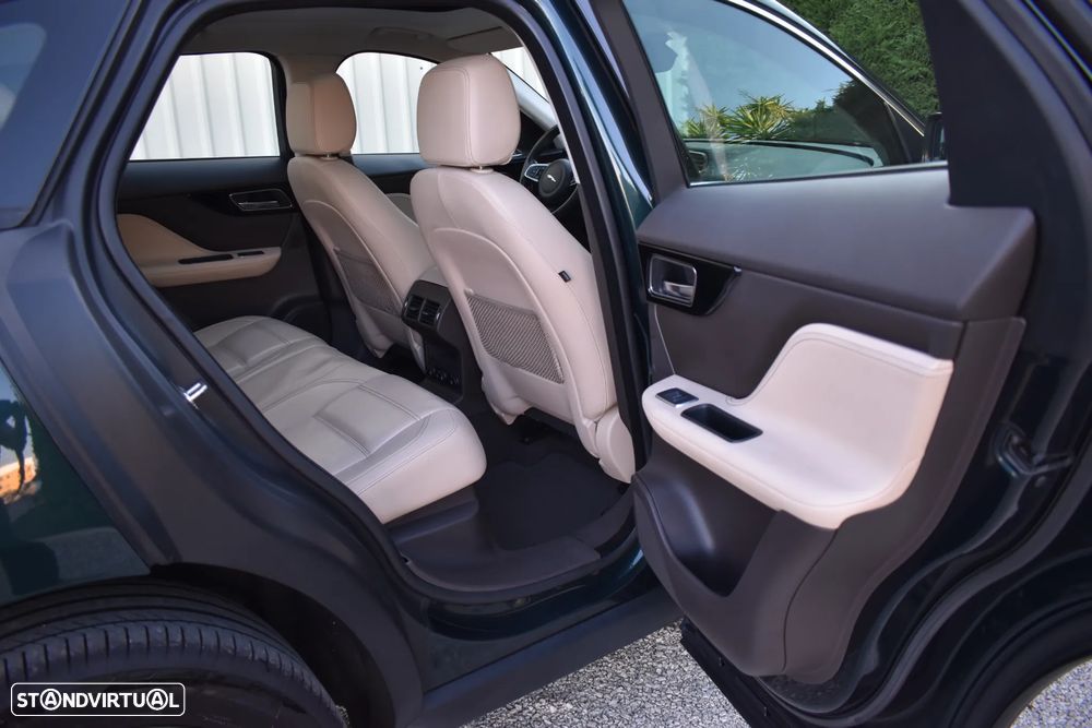 Jaguar F-Pace - 21