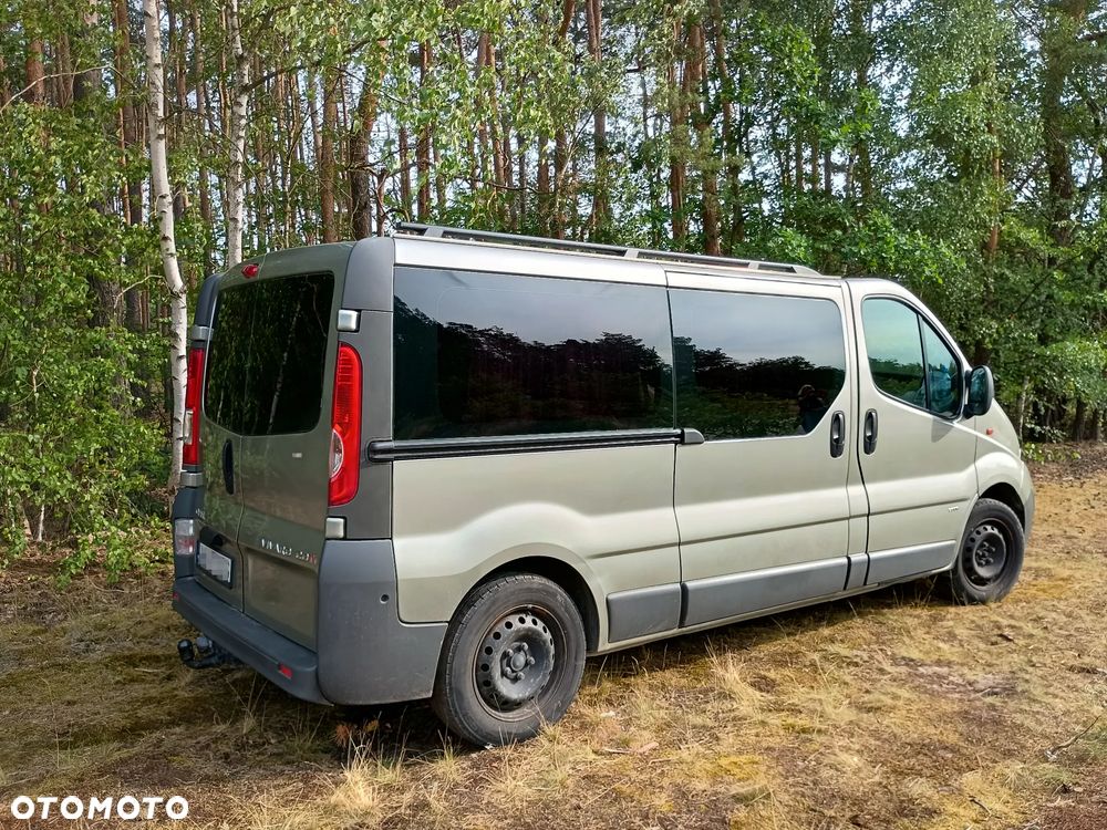 Opel Vivaro - 8