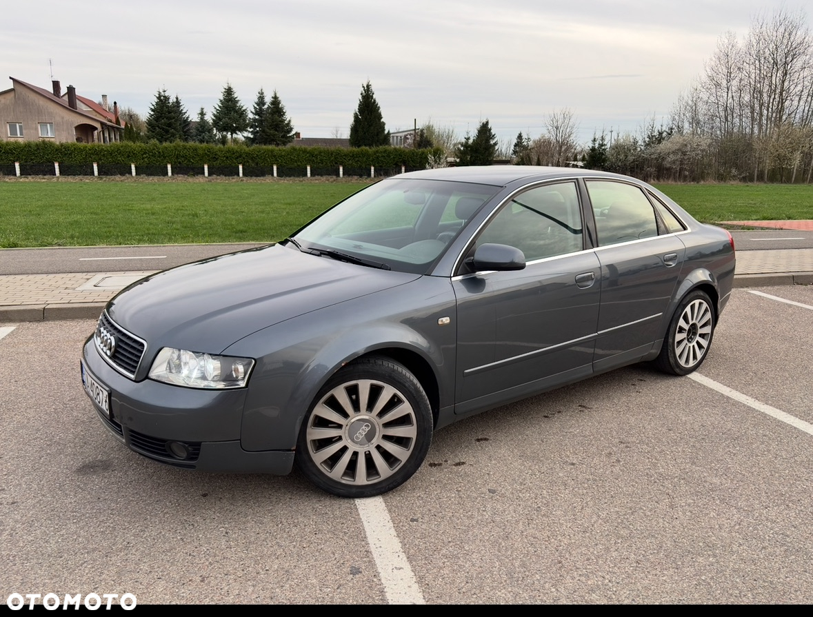 Audi A4 2.0 - 8