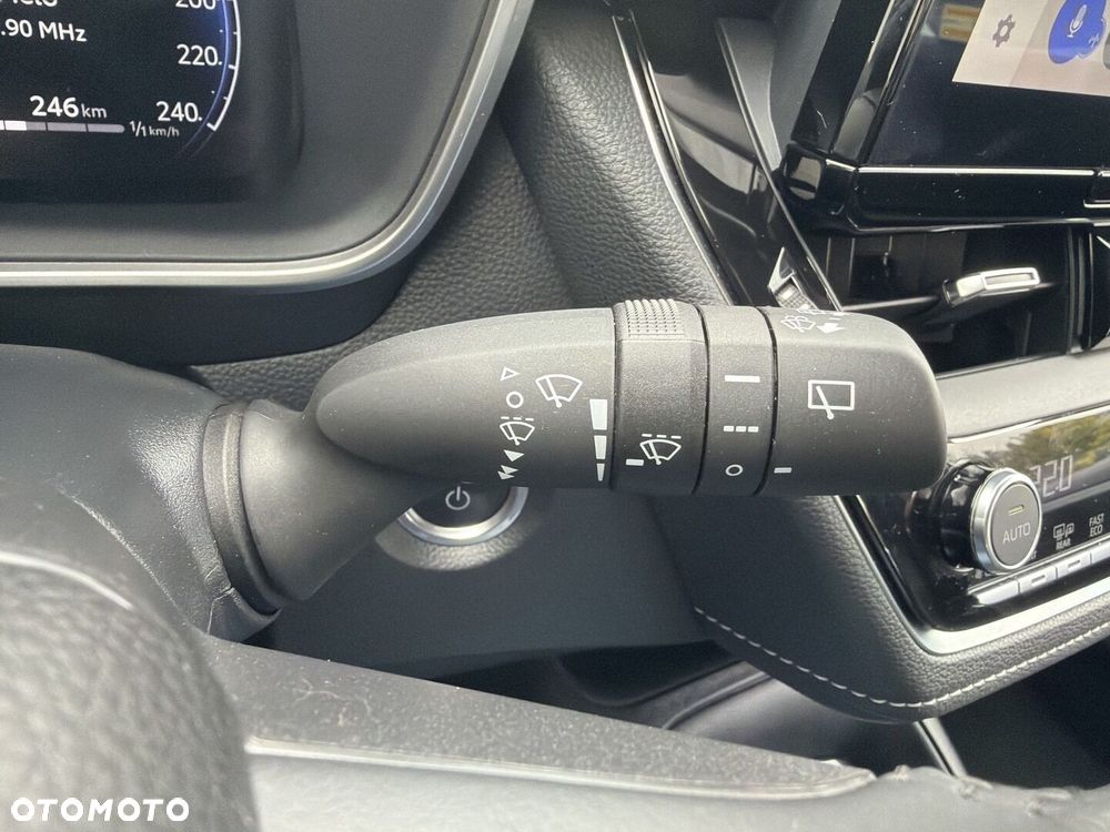 Toyota Corolla 1.8 Hybrid Comfort - 17