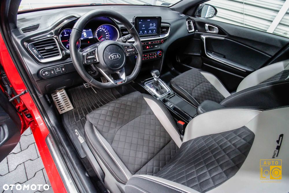 Kia ProCeed 1.6 CRDi GT Line DCT - 17