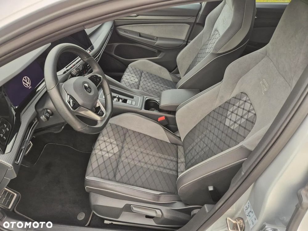 Volkswagen Golf - 9