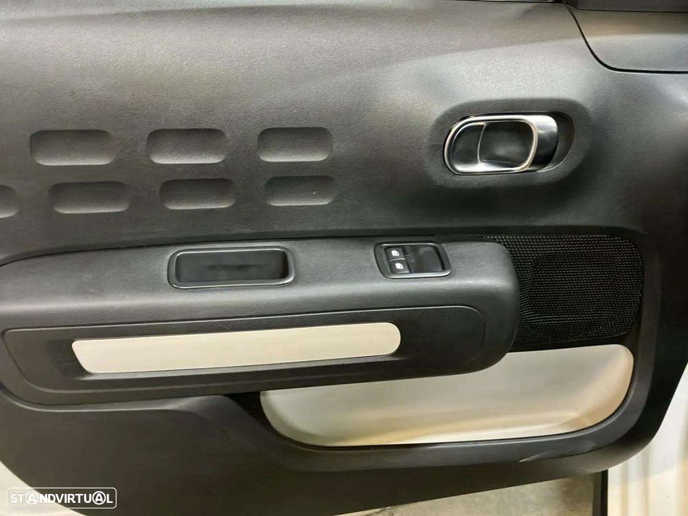 Citroën C3 1.2 PureTech Plus - 19