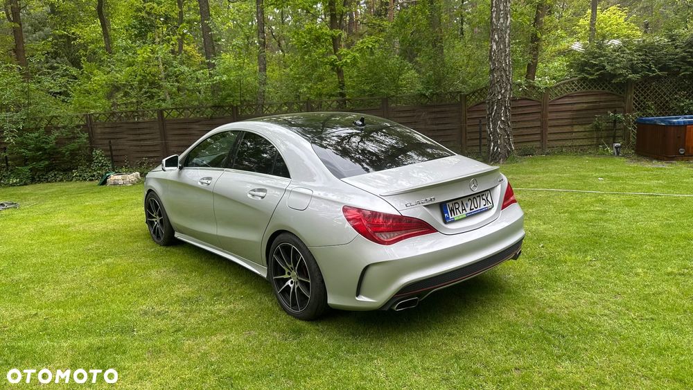 Mercedes-Benz CLA - 12