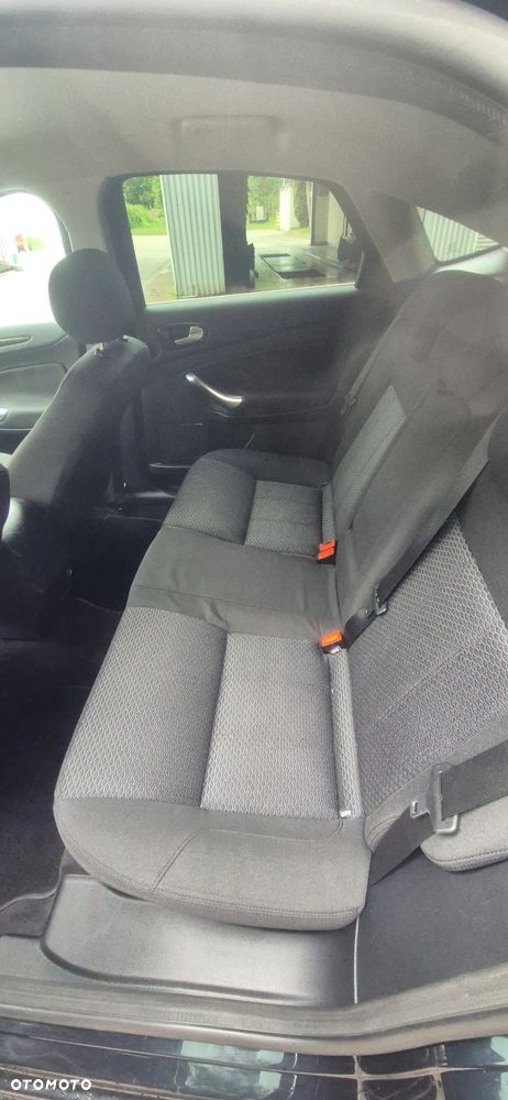 Ford Mondeo 2.2 TDCi Ghia - 8