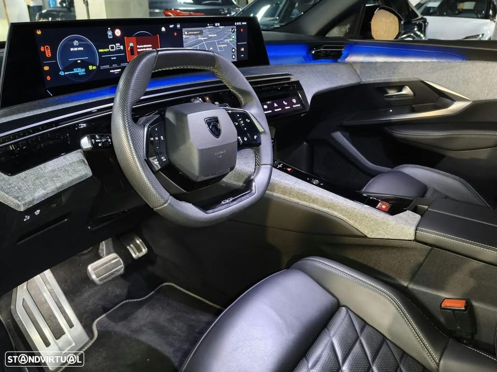 Peugeot E-5008 - 20