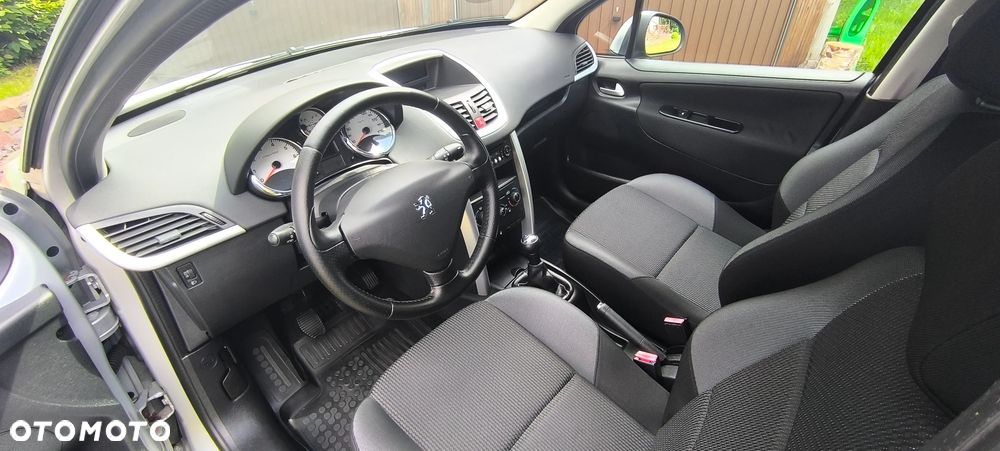 Peugeot 207 1.4 16V Trendy nICE - 34