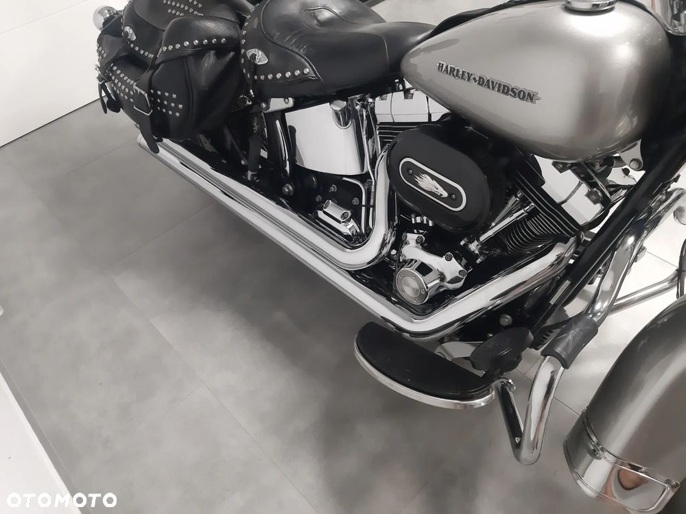 Harley-Davidson Softail Heritage Classic - 4