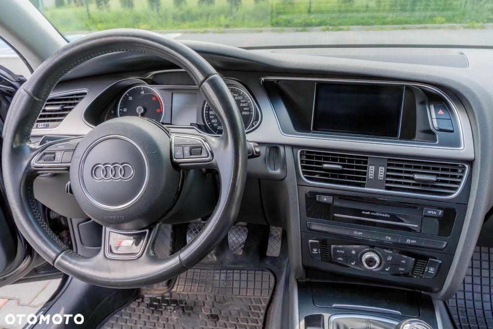Audi A4 Avant - 20