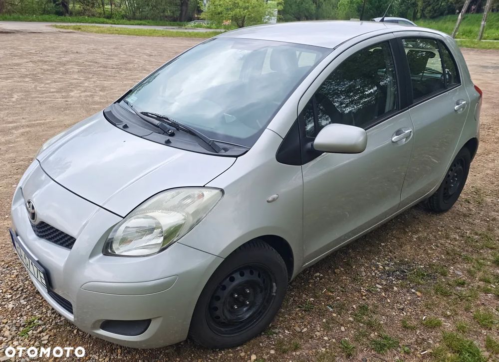 Toyota Yaris - 7