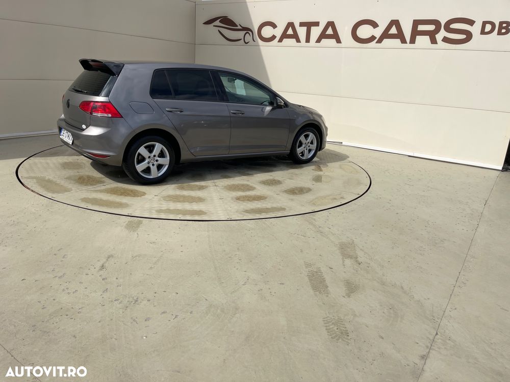 Volkswagen Golf 1.2 TSI BMT Comfortline - 18