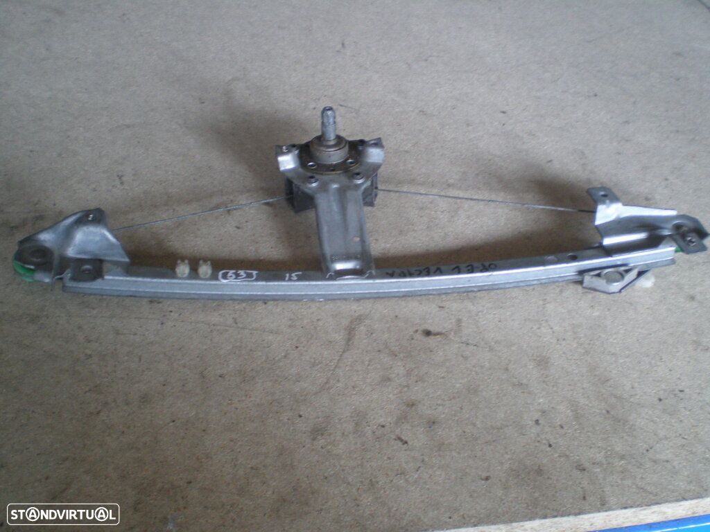 Elevador Manual 90462398 OPEL VECTRA A 1988 5P TD - 1