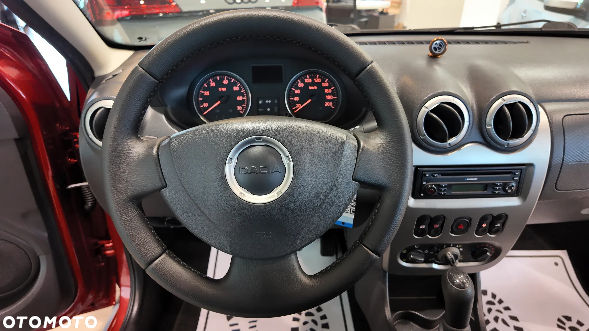 Dacia Sandero 1.6 MPI Laureate - 25