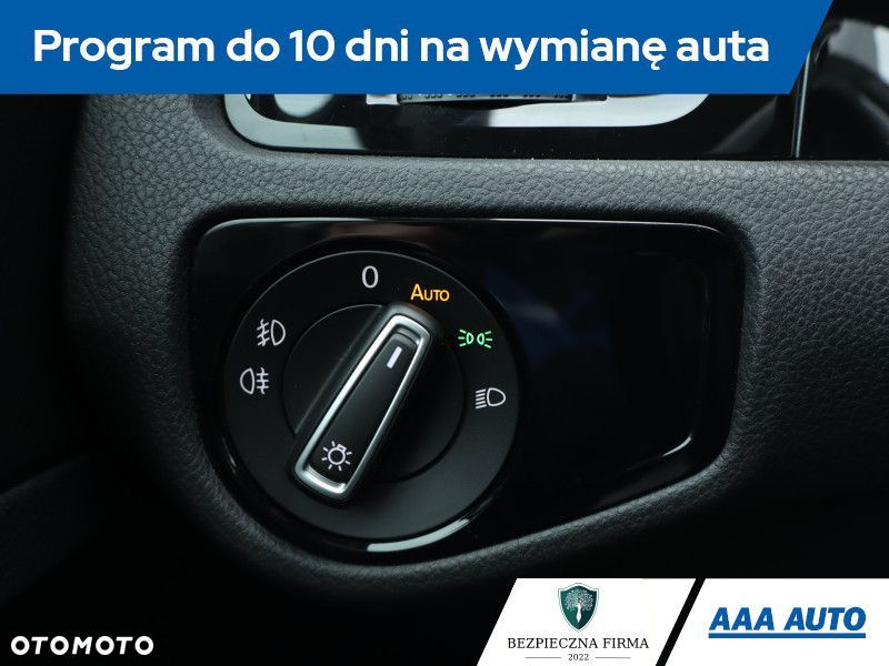 Volkswagen Golf Variant - 20