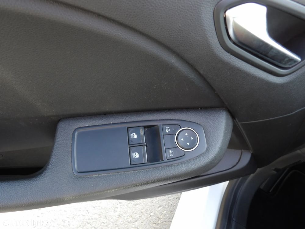 Renault Clio - 12