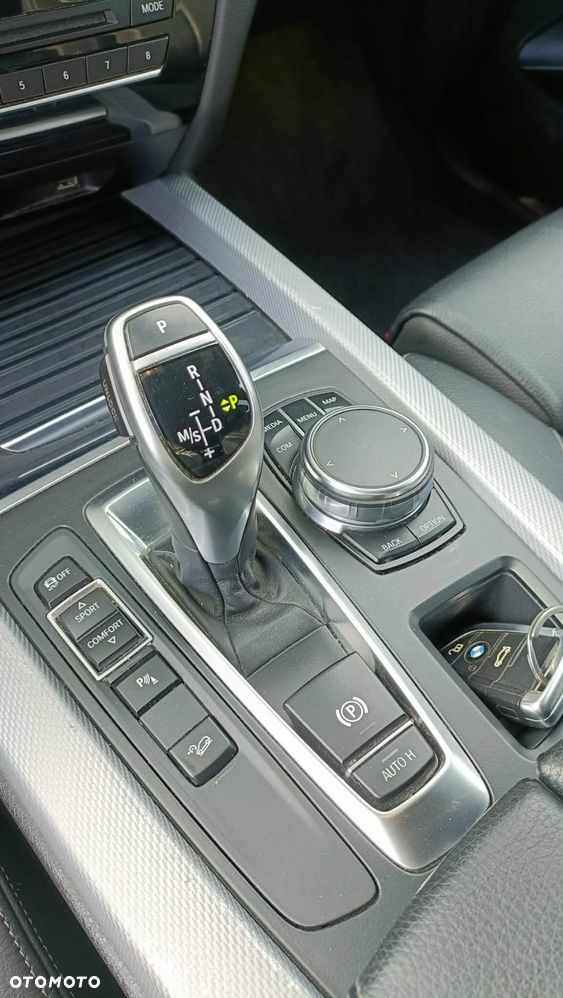 BMW X5 xDrive25d - 14
