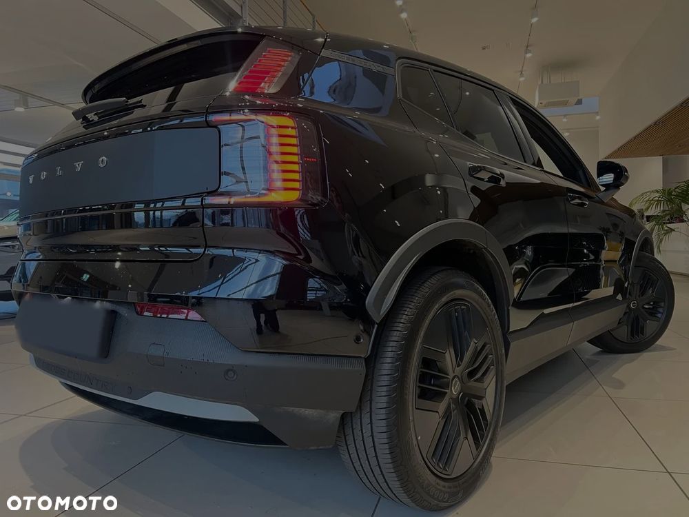 Volvo EX30 Twin Motor Performance AWD Cross Country Ultra - 5