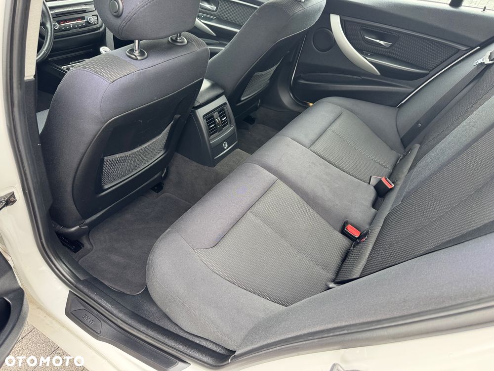 BMW Seria 3 316d Advantage - 21
