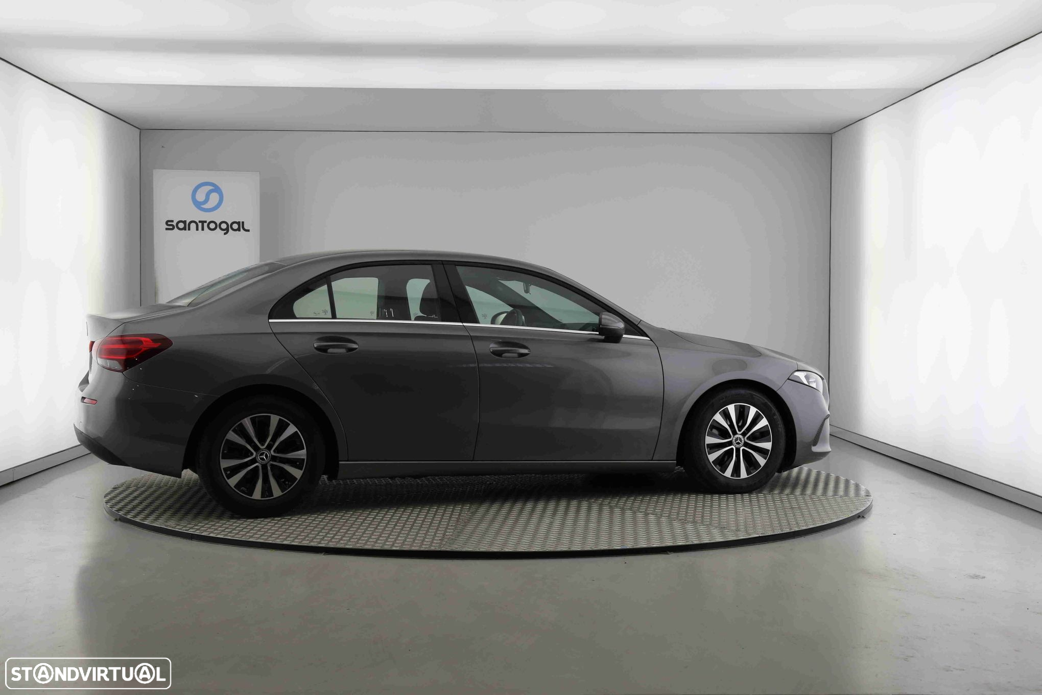 Mercedes-Benz A 180 Limousine d Style - 3