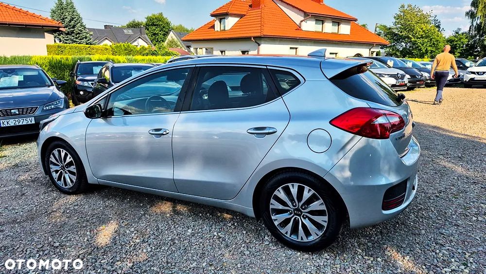 Kia Ceed 1.6 GDI XL - 21